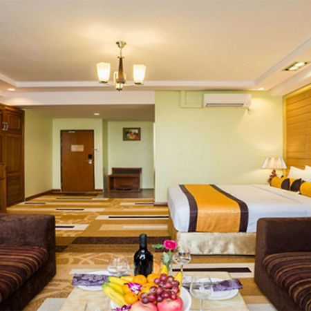 Best Western Green Hill Hotel Янгон Екстер'єр фото